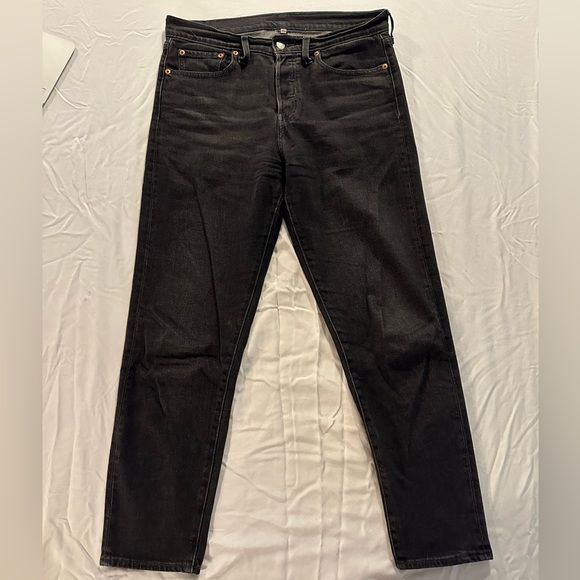Levi’s Cropped Jeans - Picture 2 of 3